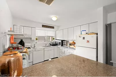 32 A-6 Woodedge Ave #6, Edison Twp., NJ 08817 - Photo 7