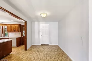 25 Corsi Rd, Bloomfield, NJ 07003 - Photo 7