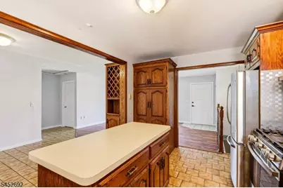 25 Corsi Rd, Bloomfield, NJ 07003 - Photo 11