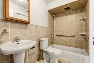 25 Corsi Rd, Bloomfield, NJ 07003 - Photo 17