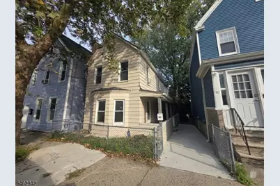 82 Palm St, Newark, NJ 07106 - Photo 1