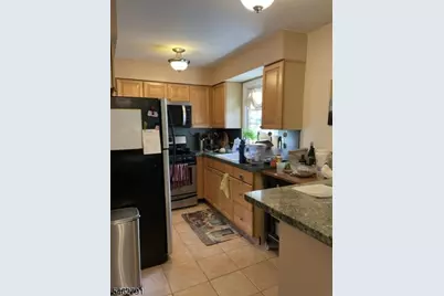 470 Valley Rd #A4, Montclair, NJ 07043 - Photo 5