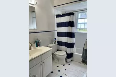 470 Valley Rd #A4, Montclair, NJ 07043 - Photo 9