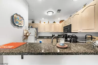 3401 Scenic Ct, Denville, NJ 07834 - Photo 11