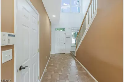 370 Summerhill Dr, Parsippany, NJ 07950 - Photo 11