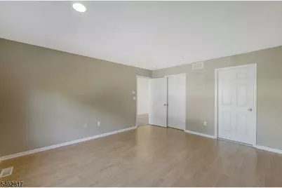370 Summerhill Dr, Parsippany, NJ 07950 - Photo 13