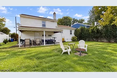 30 Pembrook Dr, Kenilworth, NJ 07033 - Photo 3