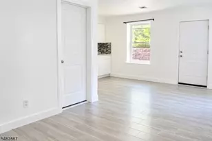 83 Stuyvesant Ave., Newark, NJ 07106 - Photo 11
