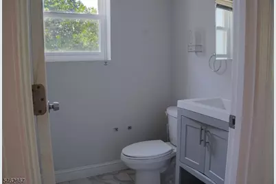 83 Stuyvesant Ave, Newark, NJ 07106 - Photo 7