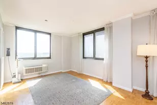 344 Prospect Ave, Hackensack, NJ 07601 - Photo 9