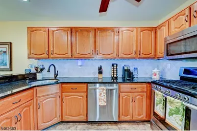 275 Morning Glory Ct, Readington, NJ 08889 - Photo 19