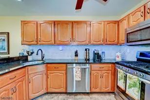 275 Morning Glory Ct, Readington, NJ 08889 - Photo 19