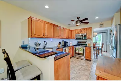 275 Morning Glory Ct, Readington, NJ 08889 - Photo 15