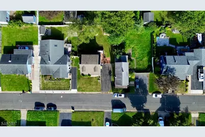 129 S 20th Ave, Manville, NJ 08835 - Photo 3