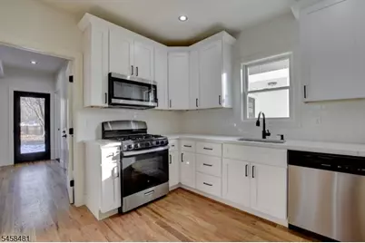 135 Forest St #2R, Montclair, NJ 07042 - Photo 7