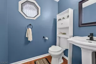 29 Olive Ct, Raritan Township, NJ 08822 - Photo 3