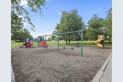 188 Mary Ct, Bridgewater, NJ 08807 - Photo 3