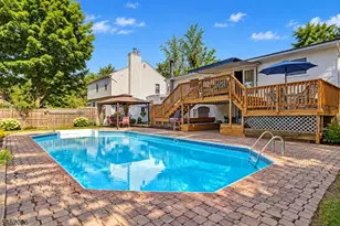 73 Centerton Dr, Parsippany, NJ 07054 - Photo 25