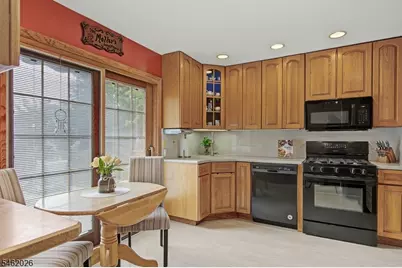 73 Centerton Dr, Parsippany, NJ 07054 - Photo 9
