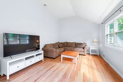 492 Herrick Dr, Rockaway Township, NJ 07801 - Photo 3