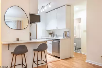 245 Anderson St #1A, Hackensack, NJ 07601 - Photo 5