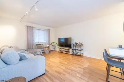 245 Anderson St #1A, Hackensack, NJ 07601 - Photo 9