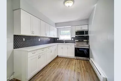 46 Hobson St #2, Bloomfield, NJ 07003 - Photo 5