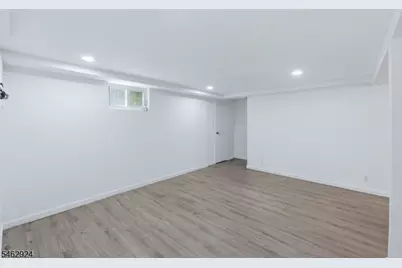 635 Robinson Ter, Union Township, NJ 07083 - Photo 17