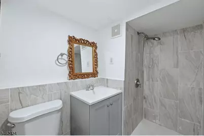 635 Robinson Ter, Union Township, NJ 07083 - Photo 19