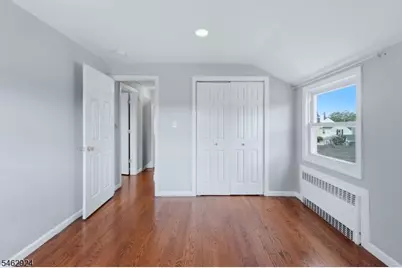 635 Robinson Ter, Union Township, NJ 07083 - Photo 13