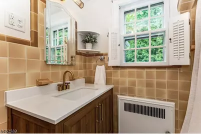 9 Garthwaite Ter, Maplewood, NJ 07040 - Photo 33