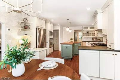 9 Garthwaite Ter, Maplewood, NJ 07040 - Photo 13