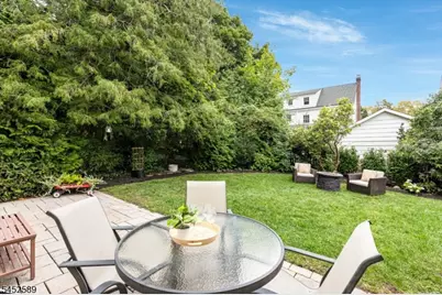 9 Garthwaite Ter, Maplewood, NJ 07040 - Photo 39