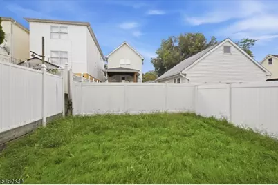 28 Davis St, Harrison, NJ 07029 - Photo 35