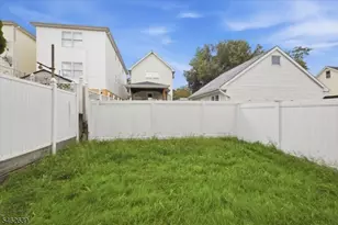 28 Davis St, Harrison, NJ 07029 - Photo 35