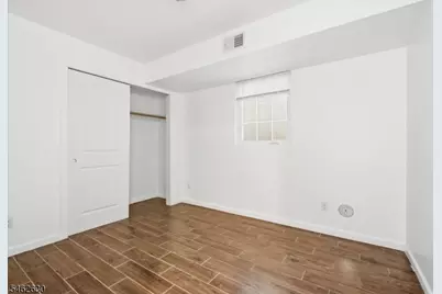 28 Davis St, Harrison, NJ 07029 - Photo 17