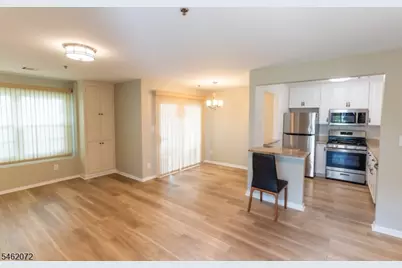 207 Cambridge Ct, Clifton, NJ 07014 - Photo 11