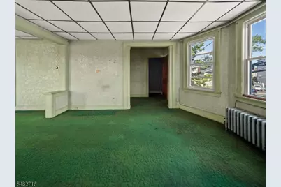 411 Hazel St, Clifton, NJ 07011 - Photo 33