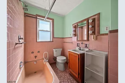 411 Hazel St, Clifton, NJ 07011 - Photo 29