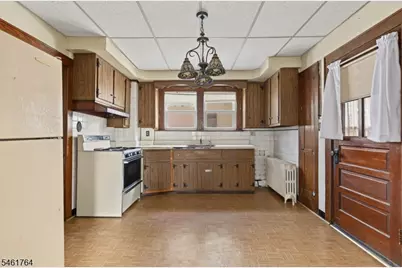 11 Elmer St, Raritan, NJ 08869 - Photo 15