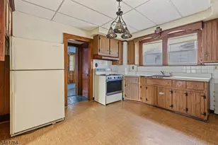 11 Elmer St, Raritan, NJ 08869 - Photo 17