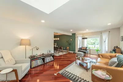 149 Clarken Dr, West Orange Township, NJ 07052 - Photo 5