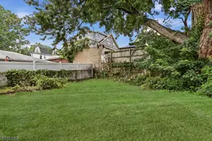 407 Chadwick Ave, Newark, NJ 07112 - Photo 37