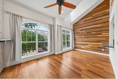 135 Riverwalk Way #135, Clifton, NJ 07014 - Photo 3