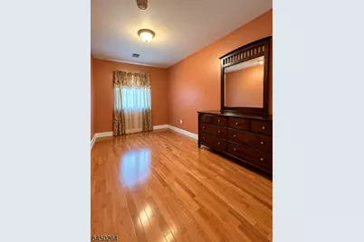 34 Roosevelt St, New Brunswick, NJ 08901 - Photo 9