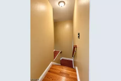 34 Roosevelt St, New Brunswick, NJ 08901 - Photo 15