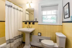 157 Laurel Ave, Livingston, NJ 07039 - Photo 27
