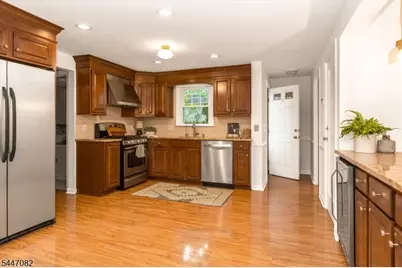 157 Laurel Ave, Livingston, NJ 07039 - Photo 13