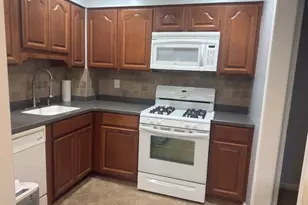 1027 Cricket Ln, Woodbridge Township, NJ 07095 - Photo 7