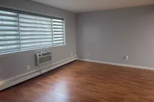 1027 Cricket Ln, Woodbridge Township, NJ 07095 - Photo 3